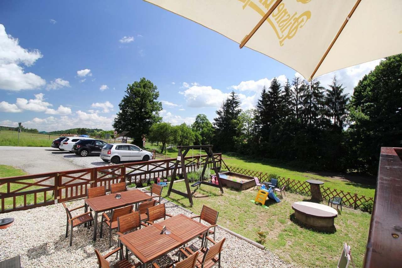 Penzion A Restaurace Hostinec Na Letne Český Krumlov Eksteriør bilde